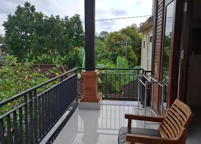 Evan House With Kitchens And Private Balconies ゲストハウス ウブド