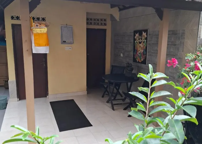 Evan House With Kitchens And Private Balconies 3* ウブド