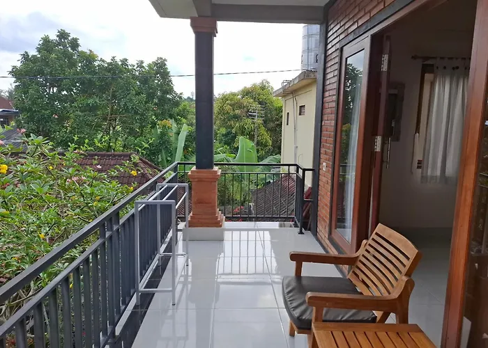 Evan House With Kitchens And Private Balconies ゲストハウス 3*