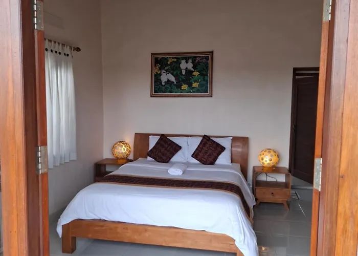 Evan House With Kitchens And Private Balconies ゲストハウス 3*