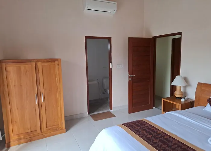 ゲストハウス Evan House With Kitchens And Private Balconies 3*