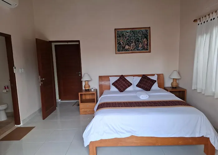 Evan House With Kitchens And Private Balconies ゲストハウス 3*