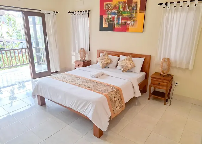 Evan House With Kitchens And Private Balconies 3* ウブド